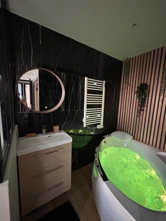 Апартаменти T4 Jolie Vue Avec Jaccuzzi Вітроль Екстер'єр фото